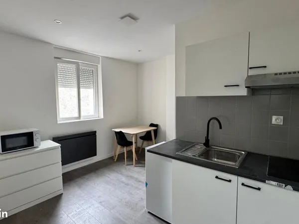 Studio 1 pièce 12 m²