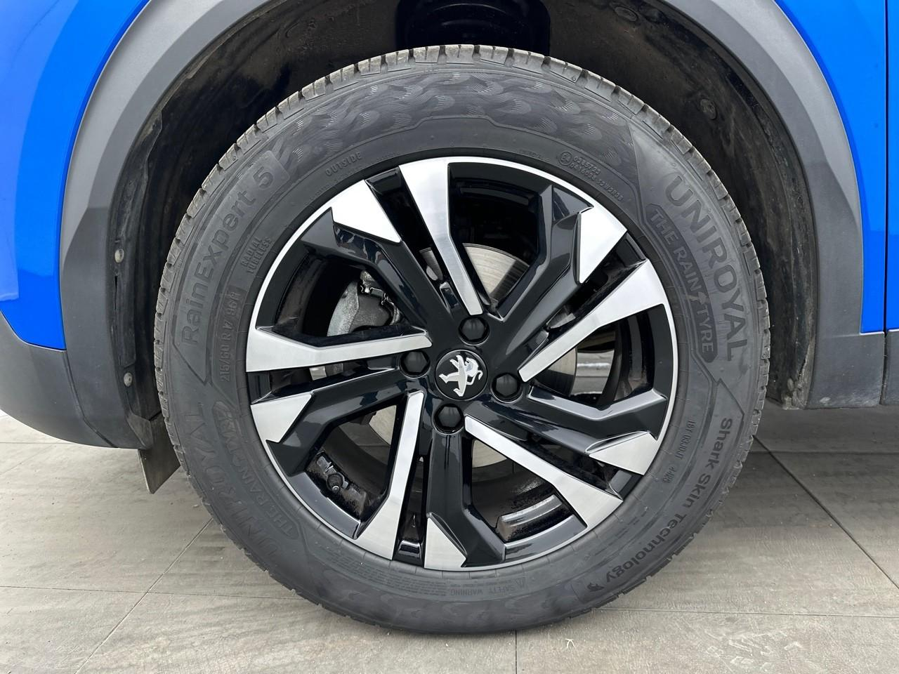 Peugeot 2008 puretech 100 s&s bvm6 allure — photo 14