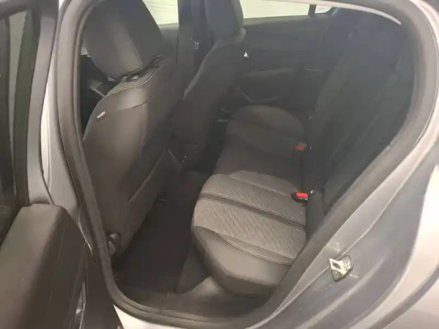 Peugeot 208 hybrid 100 e-dcs6 — photo 11