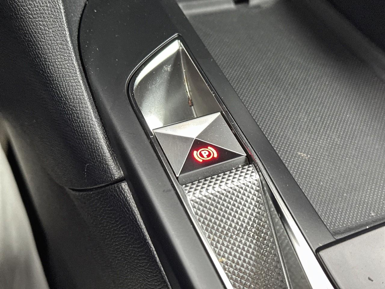 Ds Ds 3 crossback puretech 130 eat8 rivoli — photo 32