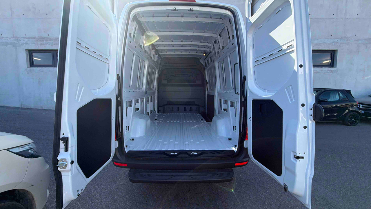 Mercedes SPRINTER FGN 311 CDI 37 3.5T RWD — photo 12