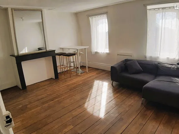 Charmant appartement 3 pièces en duplex rue stanislas