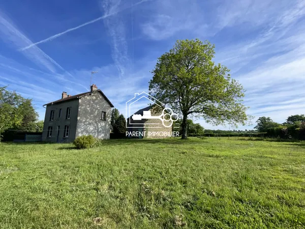 Maison en pierres avec grange à La Souterraine
