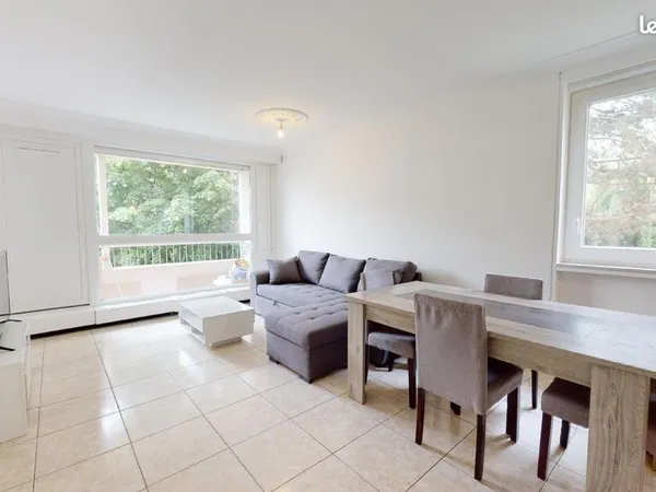 Chambre 5 pièces 95 m²