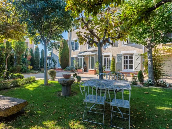 Maison 15 pièces 355 m²