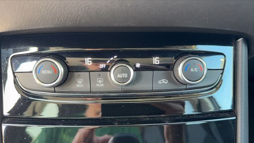 Opel Grandland X 1.5 D 130 EAT8 - Business Edition – 2021 – 56764 km – Diesel – Boîte Automatique — photo 14