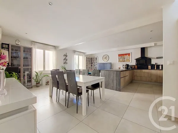 Appartement 5 pièces 117 m²