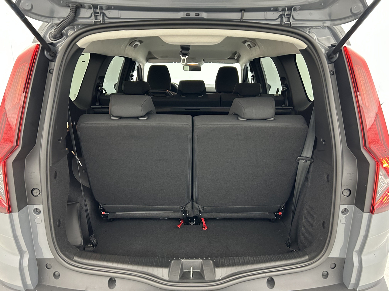 Dacia Jogger — photo 18