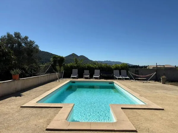Maison 10 pièces 210 m²