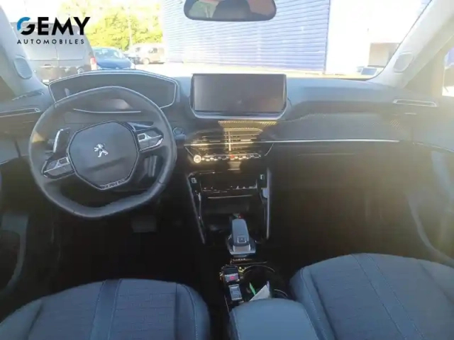 Peugeot 2008 puretech 130 s&amp;s eat8 — photo 8