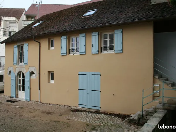 Meublé centre ville lons le saunier