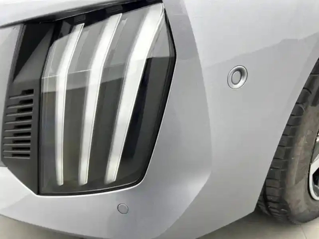Peugeot 208 hybrid 110 e-dcs6 — photo 46