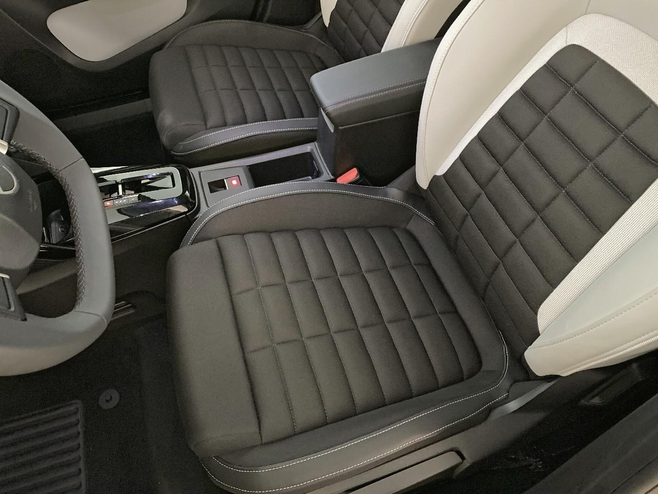 Citroën C3 Aircross hybride 145 ch aut max — photo 9