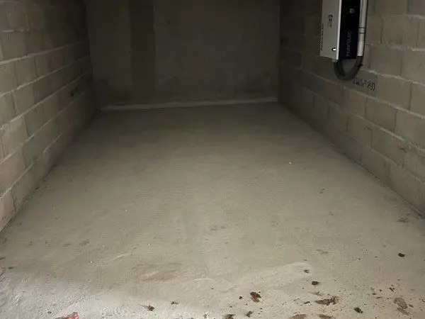 Garage fermé 15 m² à louer - Crozet (01170)