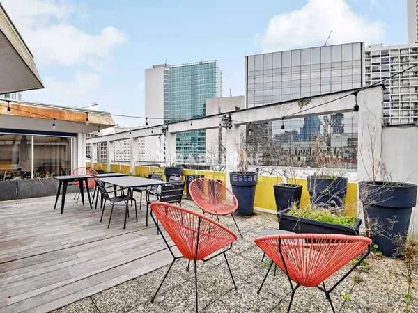 Bureaux 591 m²