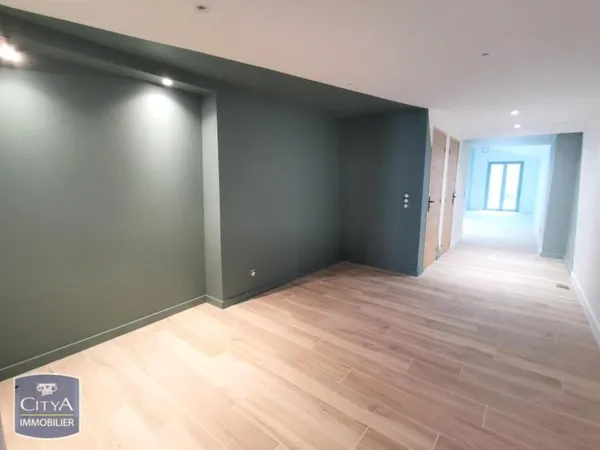 Location / Local Commercial - 67 m²