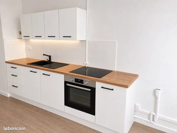 BEL APPARTEMENT T4 Douai Face à la gare