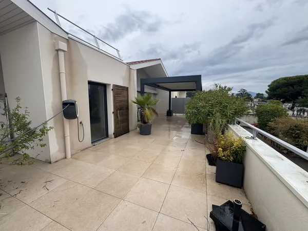 AUBAGNE LES PASSONS Rare : appartement de plus de 100 m2