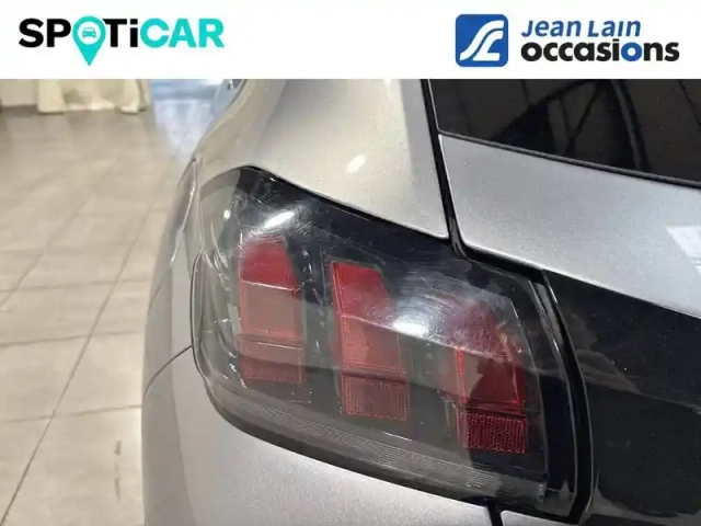 Peugeot 208 puretech 100 s&amp;s eat8 — photo 17