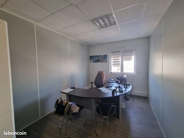 COLMAR/ Local professionnel PMR de 90 m2