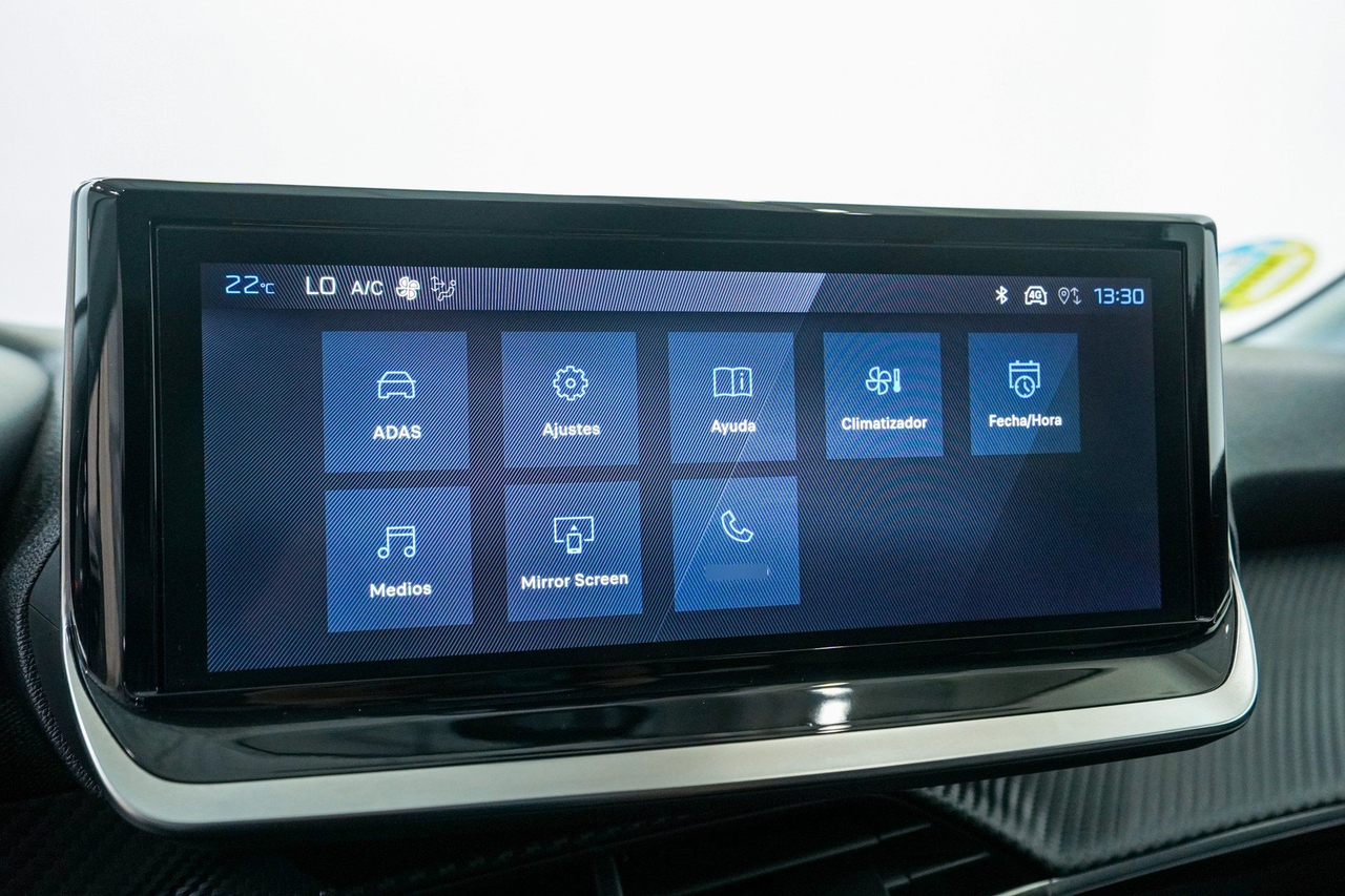 Peugeot 208 — photo 28