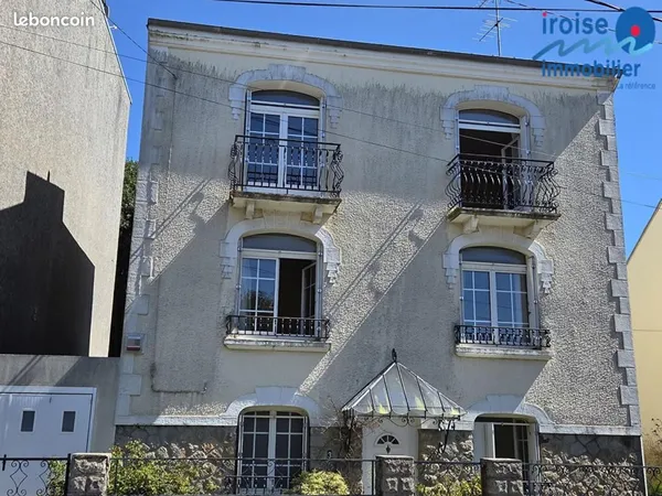 Maison 8 pièces 166 m²