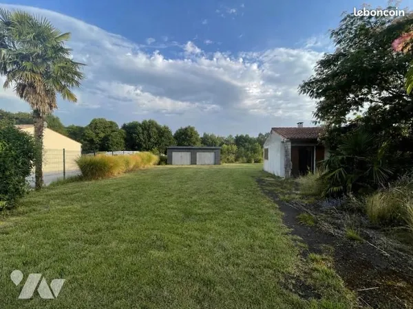 Terrain 2327 m² RETAUD
