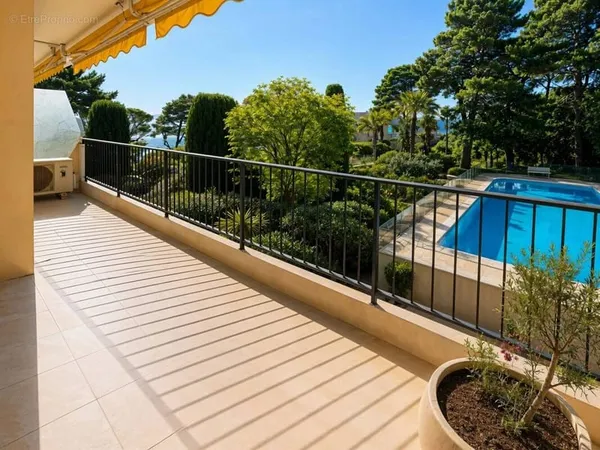 Cap-d'Ail - 3 pièces dans résidence luxueuse