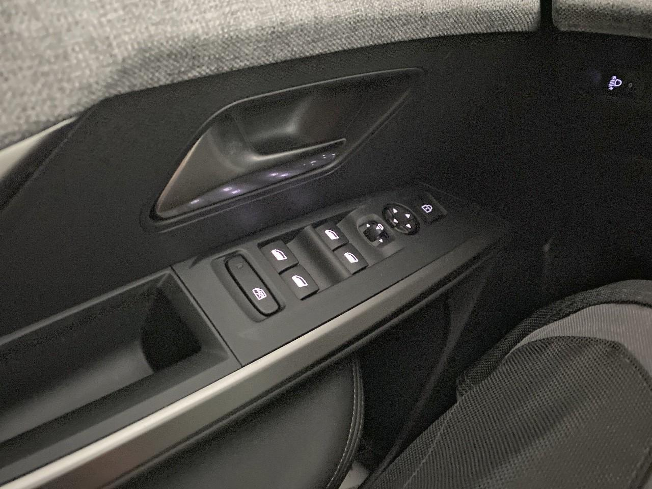 Peugeot 3008 hybrid 145 e-dcs6 allure — photo 20