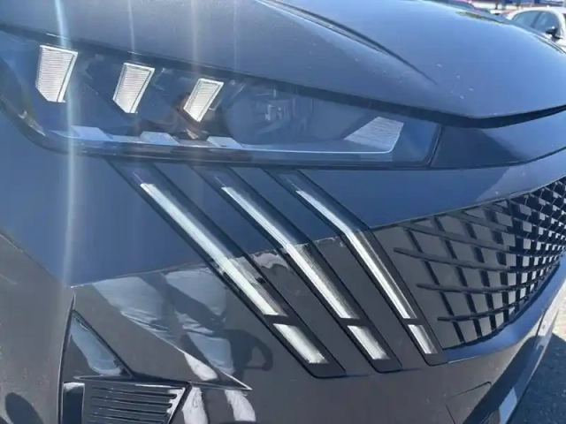 Peugeot 3008 electrique 210 ch 73 kwh — photo 16