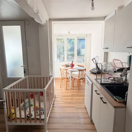 Maison avec jardin et garage