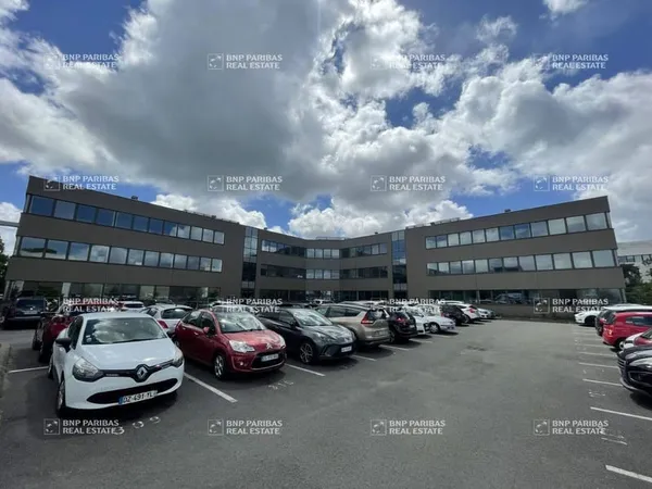 Bureaux 439 m²