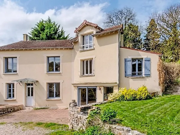 Au coeur du Vexin, une maison de caractère pleine de possibilités