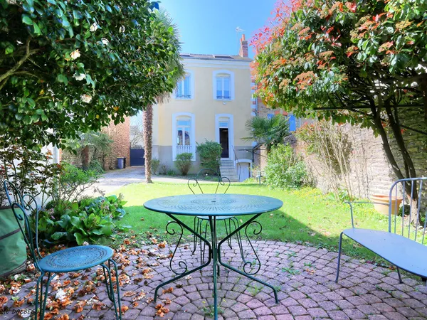Rennes Thabor/ Sévigné - Maison de Type 8 - Exclusivté
