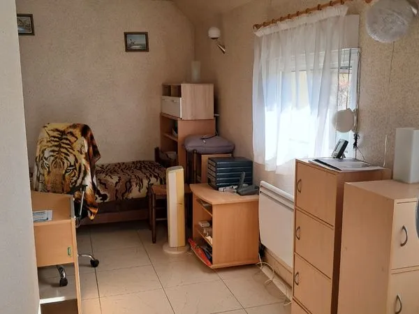 Proche perouse-f1-21 m²-49950 fai