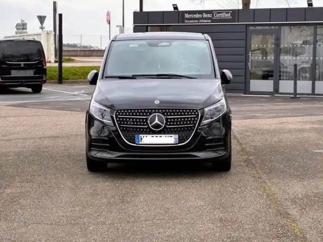 Mercedes Cla 300 d amg line long 8places — photo 23
