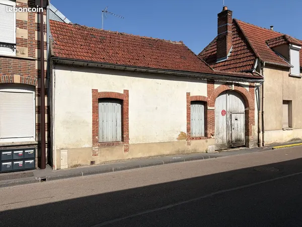 Maison à rénover - 95 m² sur terrain de 450 m² - Sézanne (51120)