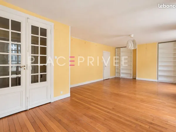 Appartement 5 pièces 142 m²