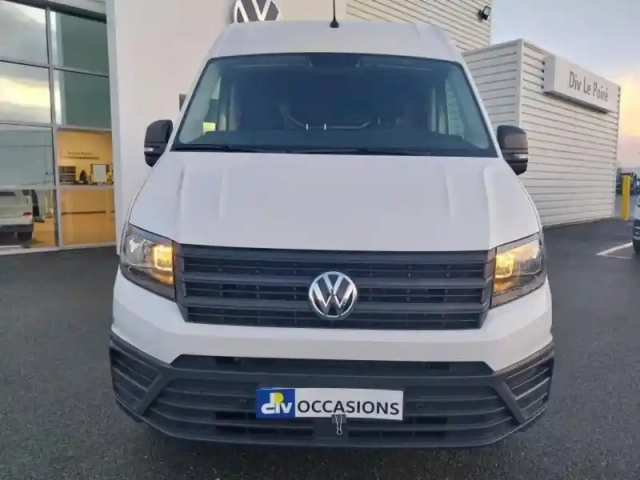Volkswagen Crafter fg 35 l3h3 2.0 tdi 140ch business traction — photo 12
