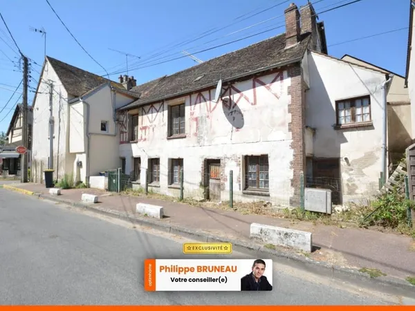 Maison à rénover avec beau potentiel - Ivry-la-Bataille