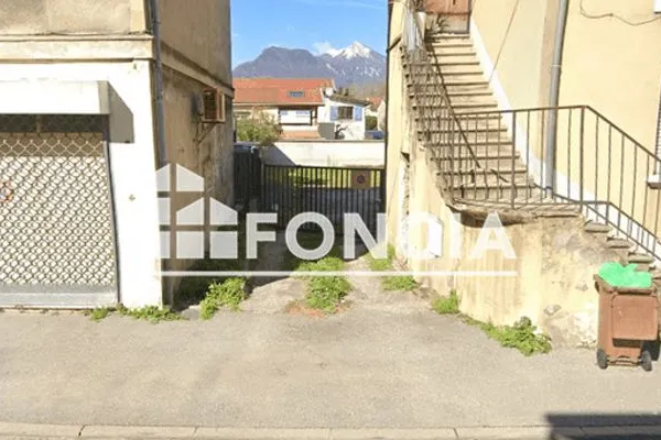 Stationnement Location Fontaine   88€