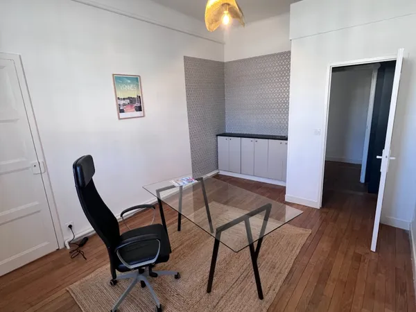Loue bureau 135m²