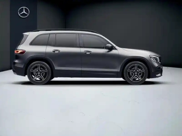 Mercedes Glb 200 d amg line — photo 6