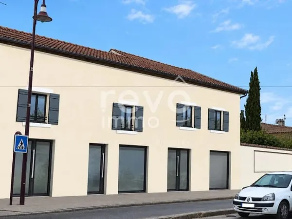 Local 3 pièces 83 m²