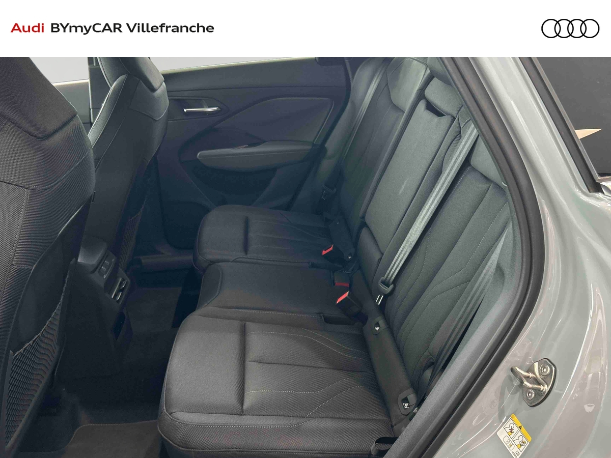 Audi Q3 e-hybrid 272 ch S tronic 6 — photo 12