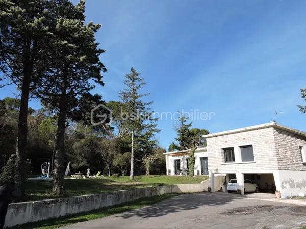 Maison 7 pièces 202 m²