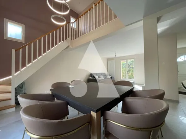 Maison 6 pièces 122 m²