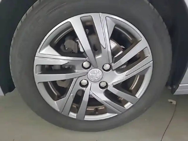Peugeot 208 bluehdi 100 s&amp;s bvm6 — photo 13