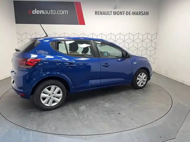 Dacia Sandero eco-g 100 - 22 — photo 11