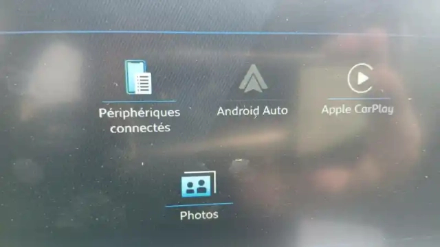 Peugeot 208 hybrid 110 ch e-dcs6 — photo 19